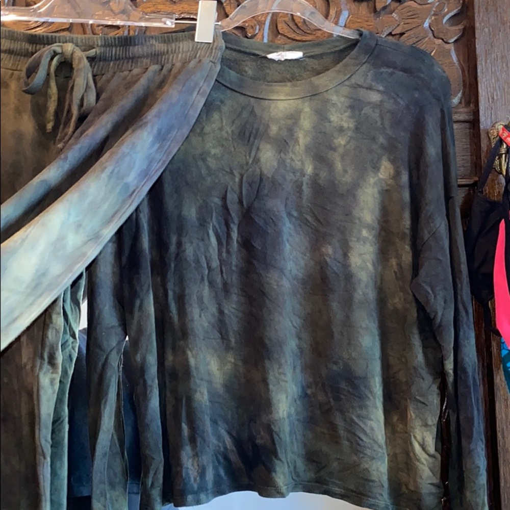 LNA tye dye sweatset - Picture 5 of 8